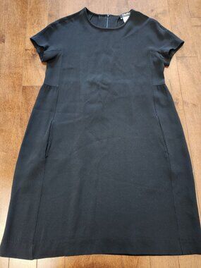 S Max Mara women's black short sleeve dress in size 2